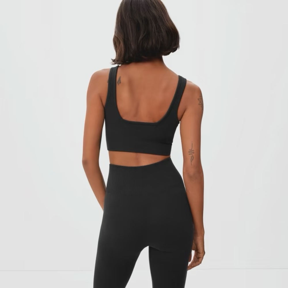 Everlane The Seamless Bra - Picture 2 of 5